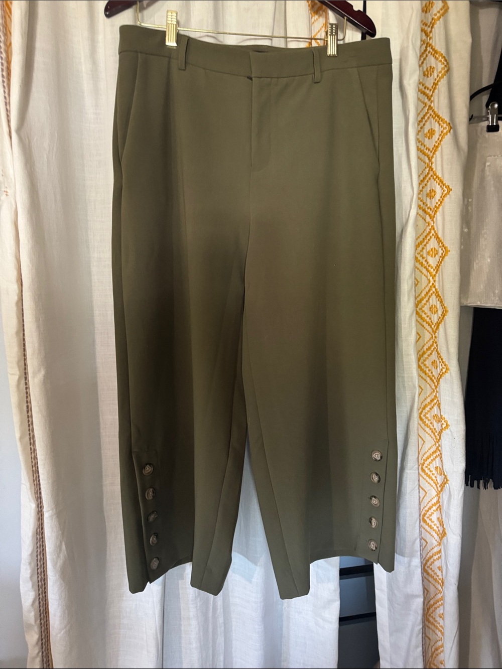 Bananna Republic Olive Green Wide Leg Cropped Pants Size 14